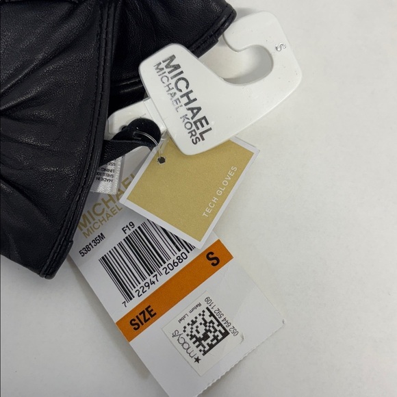 Michael Kors black 
Genuine Leather with Logo Gloves with Touch Tips S - Picture 5 of 10